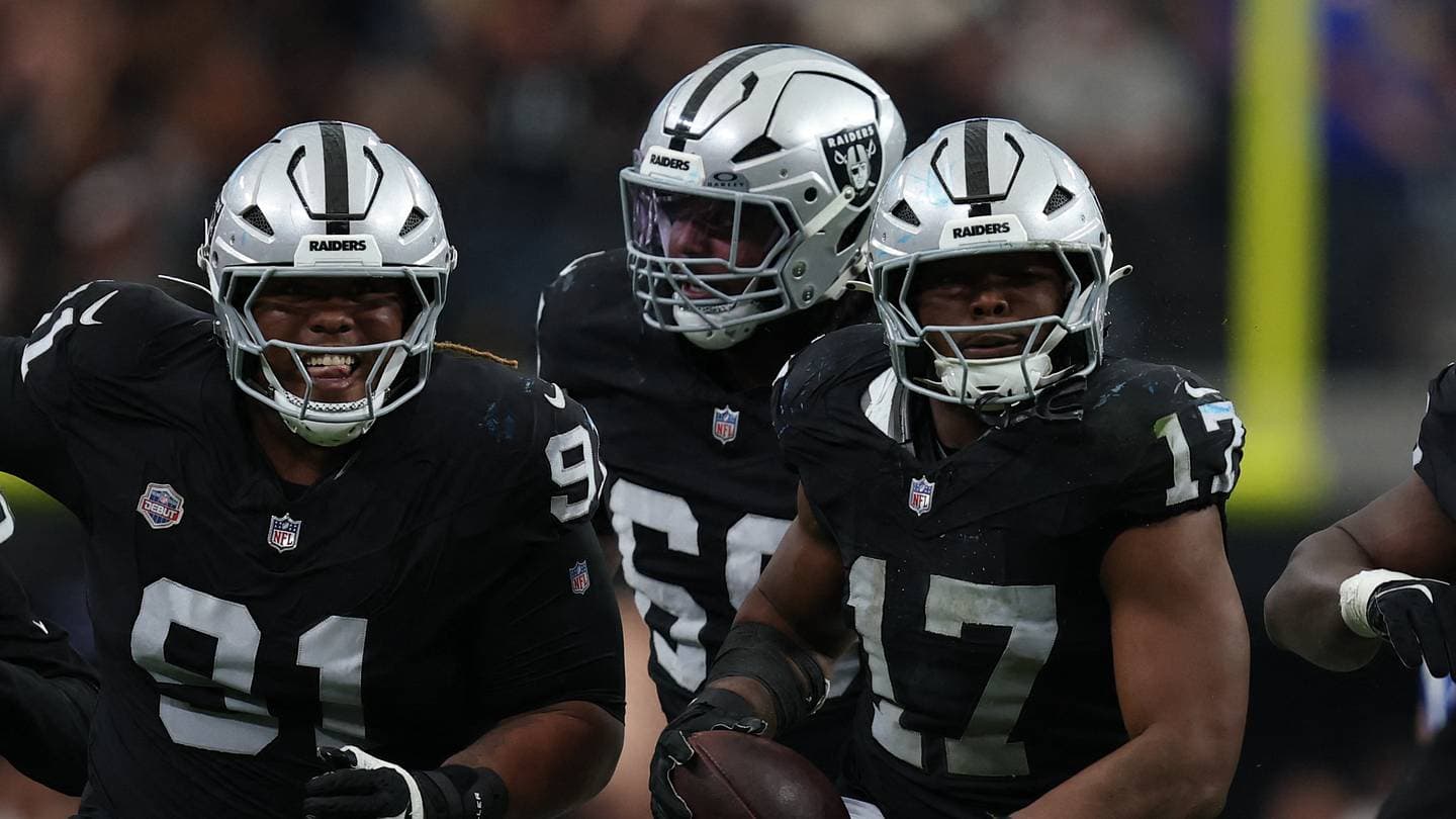 Raiders Week 8 Depth Chart: What Stands Out Most
