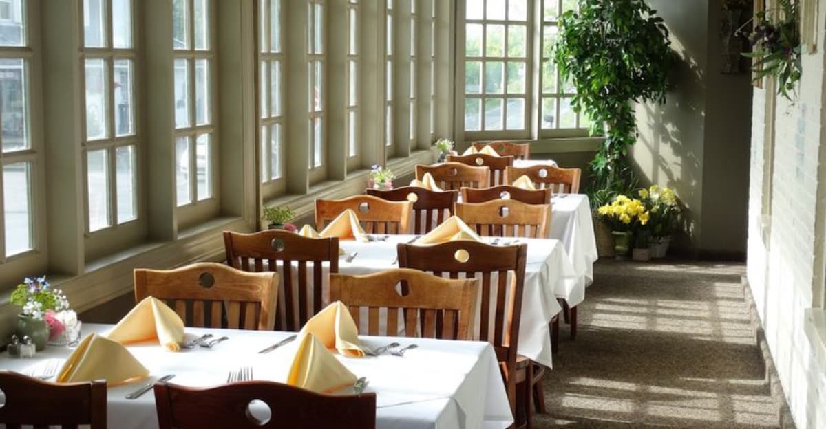 The 16 Pennsylvania Restaurants That Never Lost Their Charm