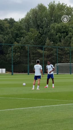 @ManCity: These two 😎 https://t.co/6Au9CwyURo