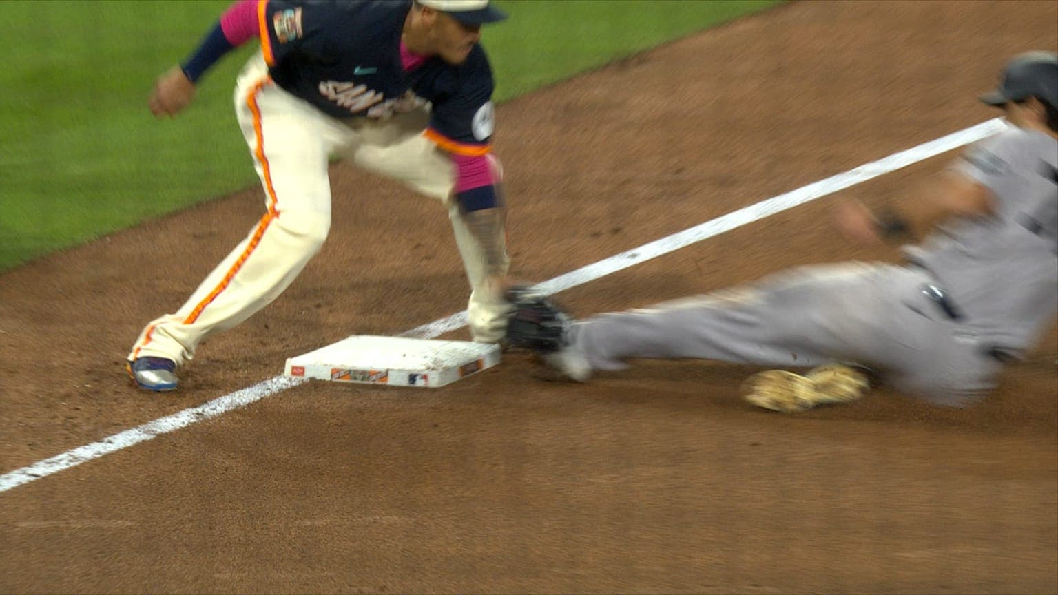 The Padres' strikeout throw-out double play | 09/04/2026 | MLB.com