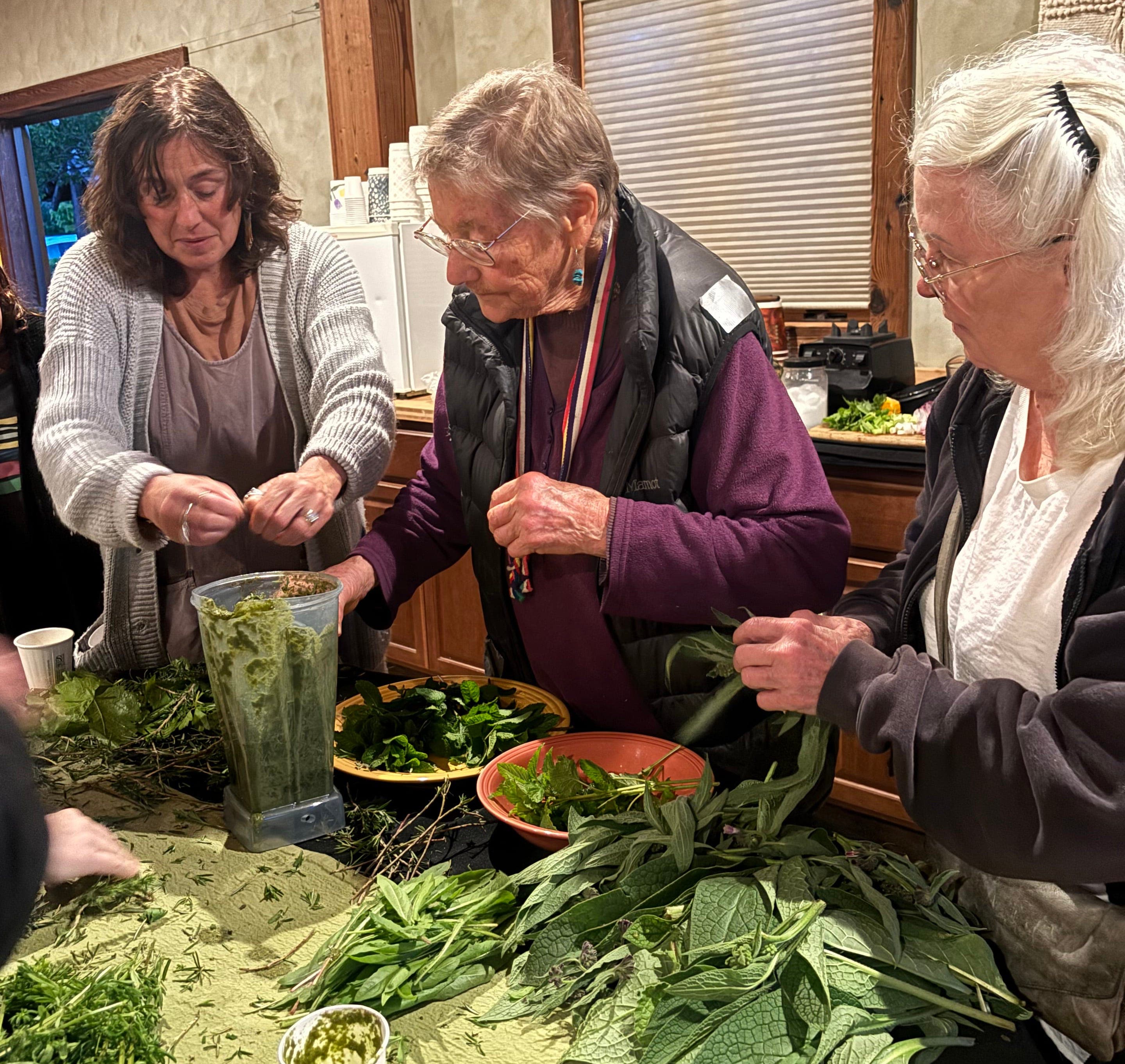 Sunday RoundUp: From the ground up