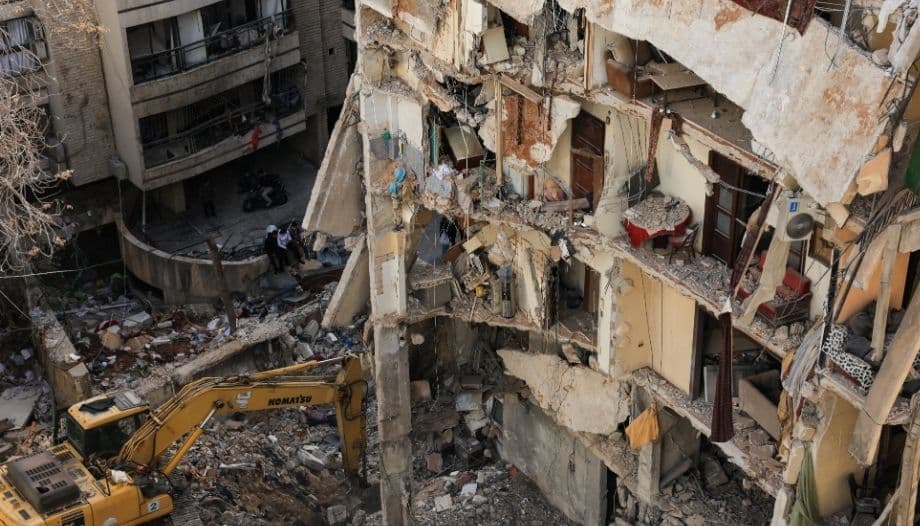 Pope shouts ‘Enough of war’ and invokes peace