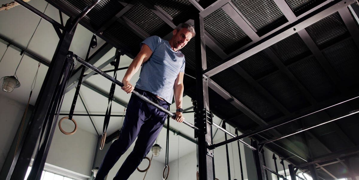 This 61-Year-Old Learnt Muscle-Ups in 3 Months
