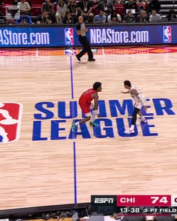 @chicagobulls: Jaylin Sellers plays with FORCE.

@JaylinSellers | #SeeRed https://t.co/5LkA0u0vYg