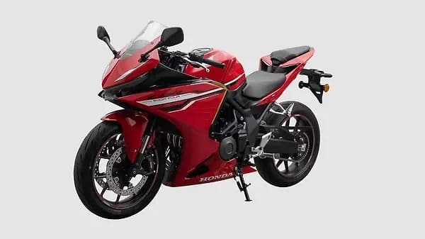 Honda CBR500R four-cylinder sportbike officially unveiled