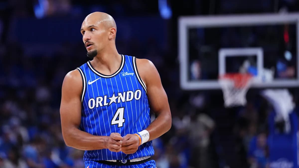 Magic guard Jalen Suggs helped off after significant knee ...