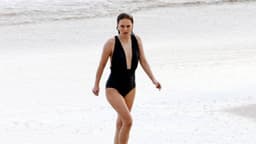 Natalie Portman's Retro Black Swimwear Look for Beach Day ...