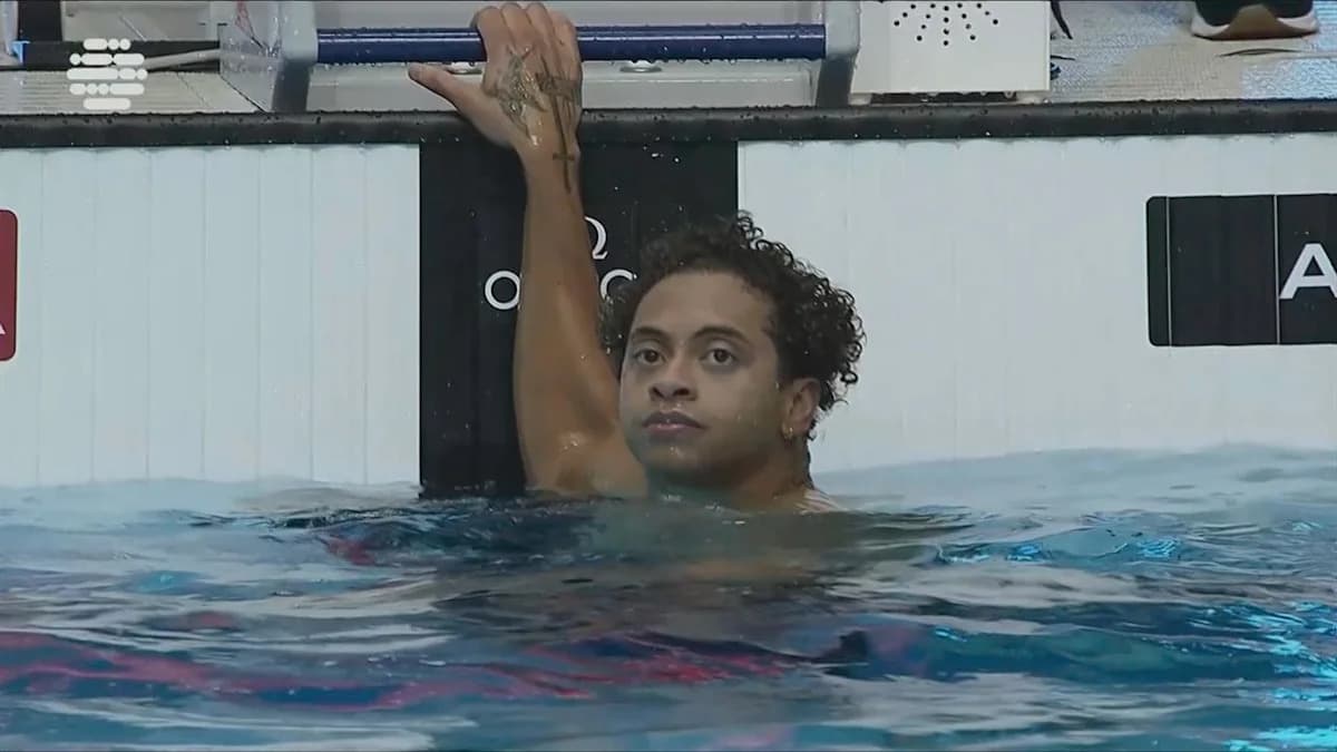 Casas golden in 200m IM; Barr brings home bronze