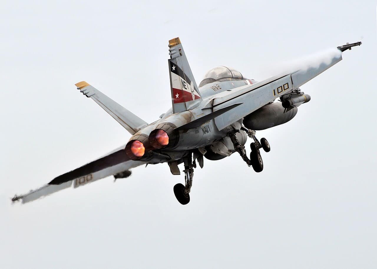 F/A-XX: Boeing vs Northrop for the Navy's Next Jet