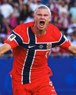 @premierleague: Erling Haaland has scored in his FIRST World Cup appearance for Norway! 🇳🇴 https://t.co/JYZeFDrr4t