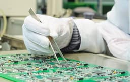 ASE Technology Rides on AI & Advanced Packaging Boom: Worth a Buy?