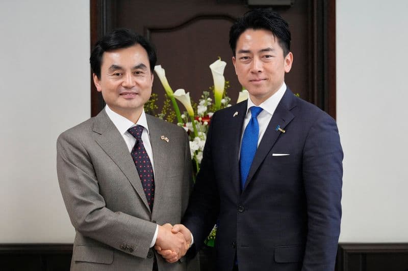 South Korea, Japan discuss military-logistics support deal, Seoul says