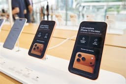 Memory price surge impacts smartphone supply chain; Foxconn's structural shift key to resilience