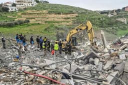 
	Lebanon's Hezbollah claims drone, rocket attacks on northern Israel - Region - World - Ahram Online 
