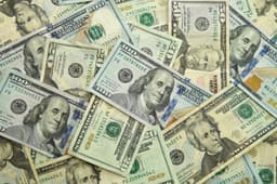 Bond Market Flashes Warning on Iran War Again