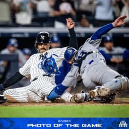 @Dodgers: Tonight’s Photo of the Game presented by Daiso. https://t.co/GPte4pU8mY