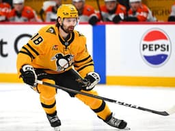 Penguins sign Novak to 3-year extension