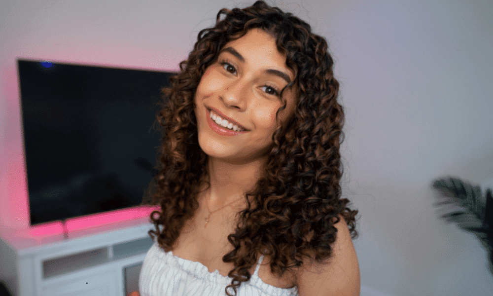 Jenny Hoyos Grew Up Dreaming About VidCon and Now She Returns With a Strategy She Is Done Keeping to Herself
