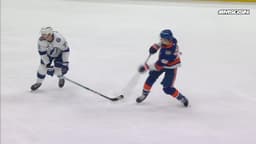TBL@NYI: Schaefer scores goal against Andrei Vasilevskiy