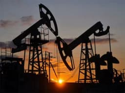Saudi pipeline attack fuels oil rally as supply risks return