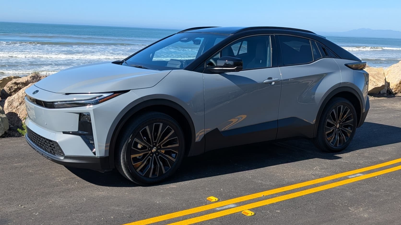 Longtime EV laggard Toyota finally starts battery-powered blitz - Automotive News