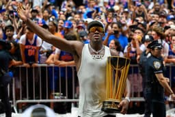 Toronto Raptors Sign NBA Champion Big Man Trey ...