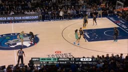 @WNBA: STEW AND-1 🔥

Breanna Stewart gets to the left side + absorbs the contact for the three-point opport...