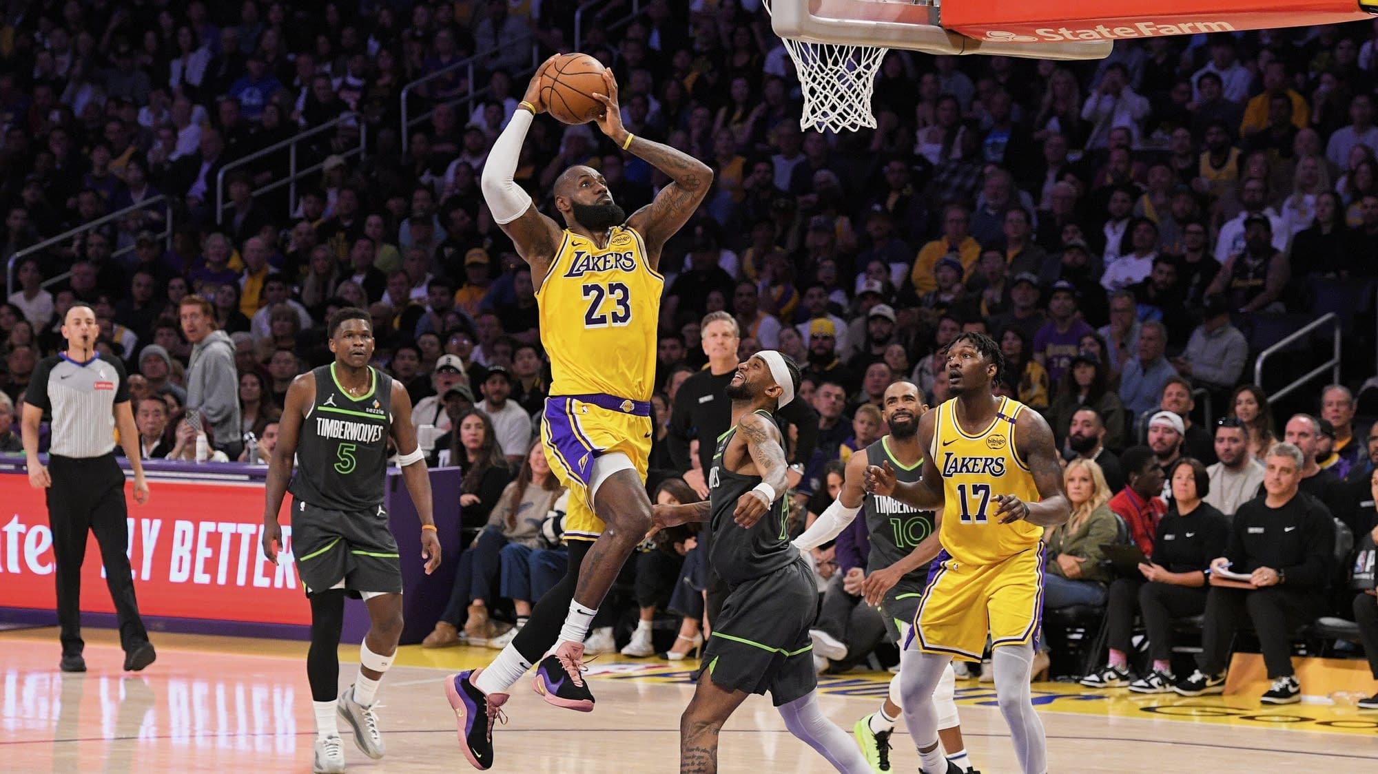 Lebron James signs two year deal with Philadelphia 76ers