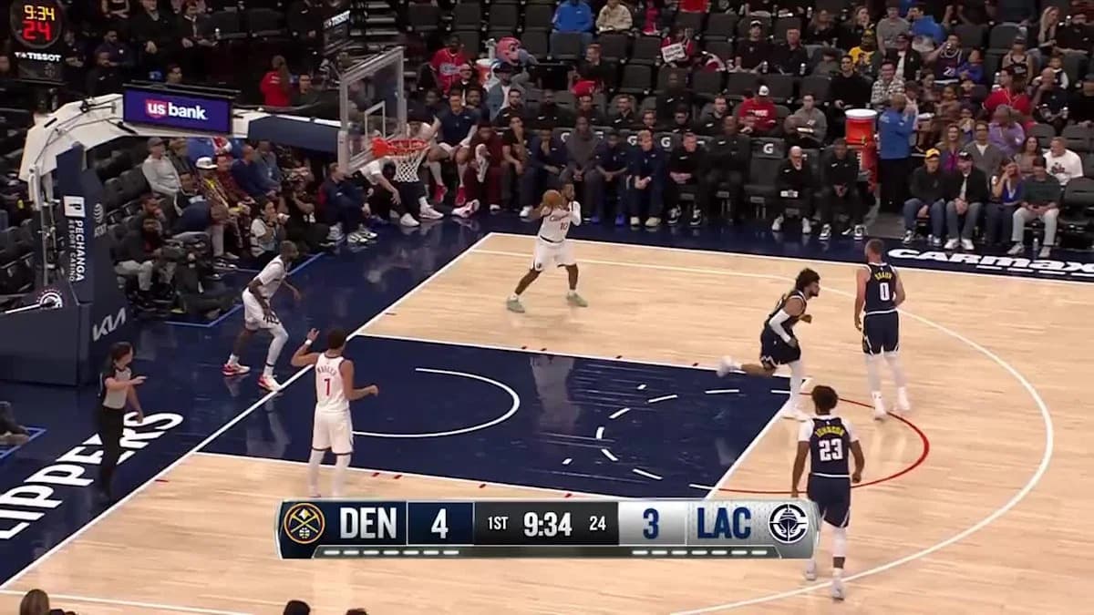 Nikola Jokić with the nice feed