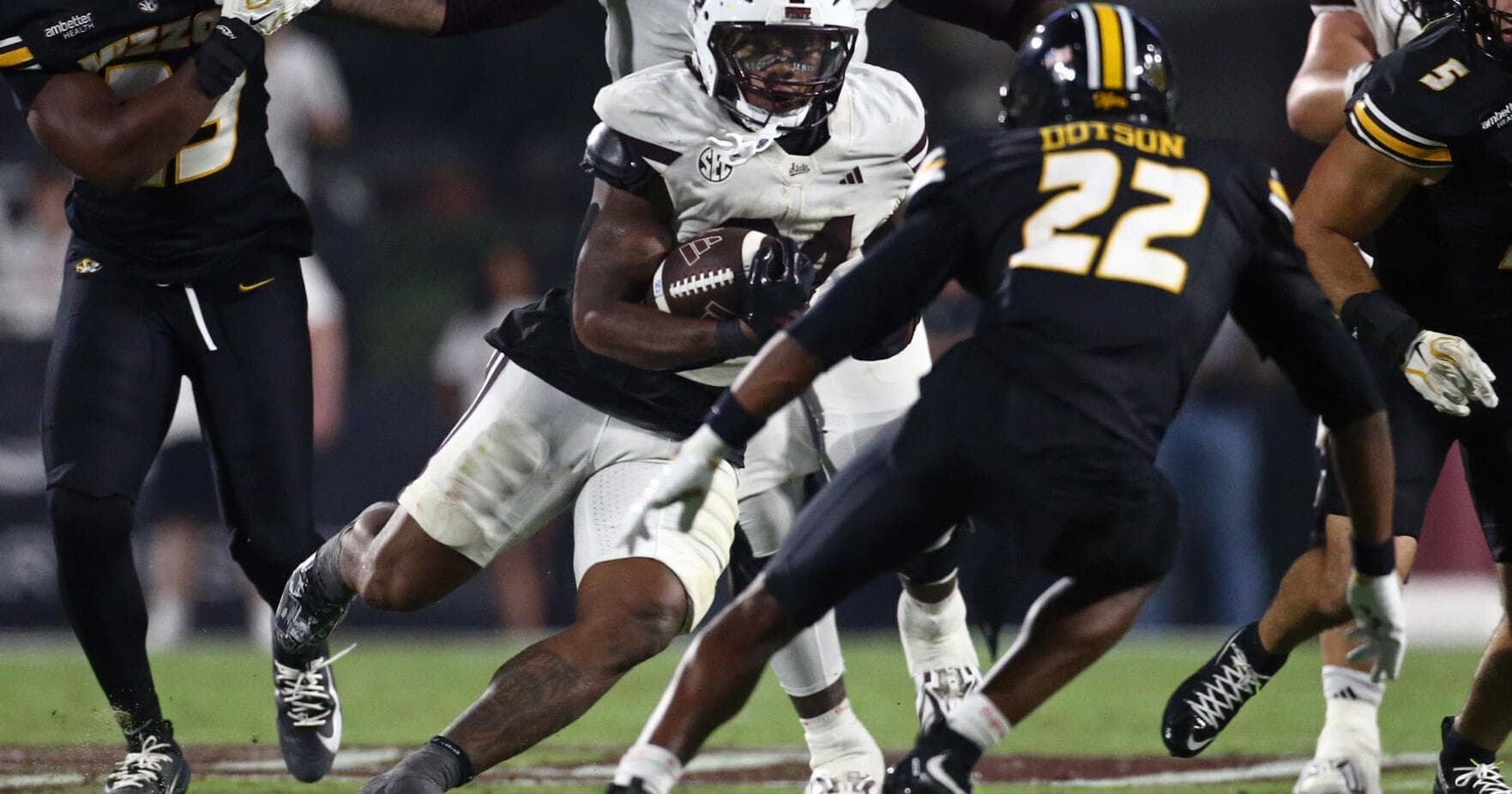 Opponents keep running same third-down play against ...