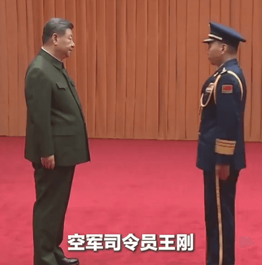 军中格局突变！这将领突上位引爆猜想