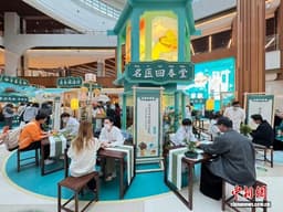 本草香“醒神”春日经济：中医药文化特色市集沪上受追捧_中国香港_新闻_华人头条