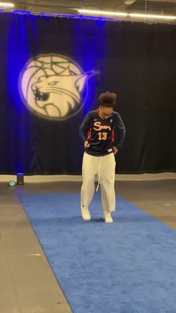 @WNBA: Playoff debut with a nod to a legend!

Olivia Miles arrives repping her assistant coach Lindsay Whal...