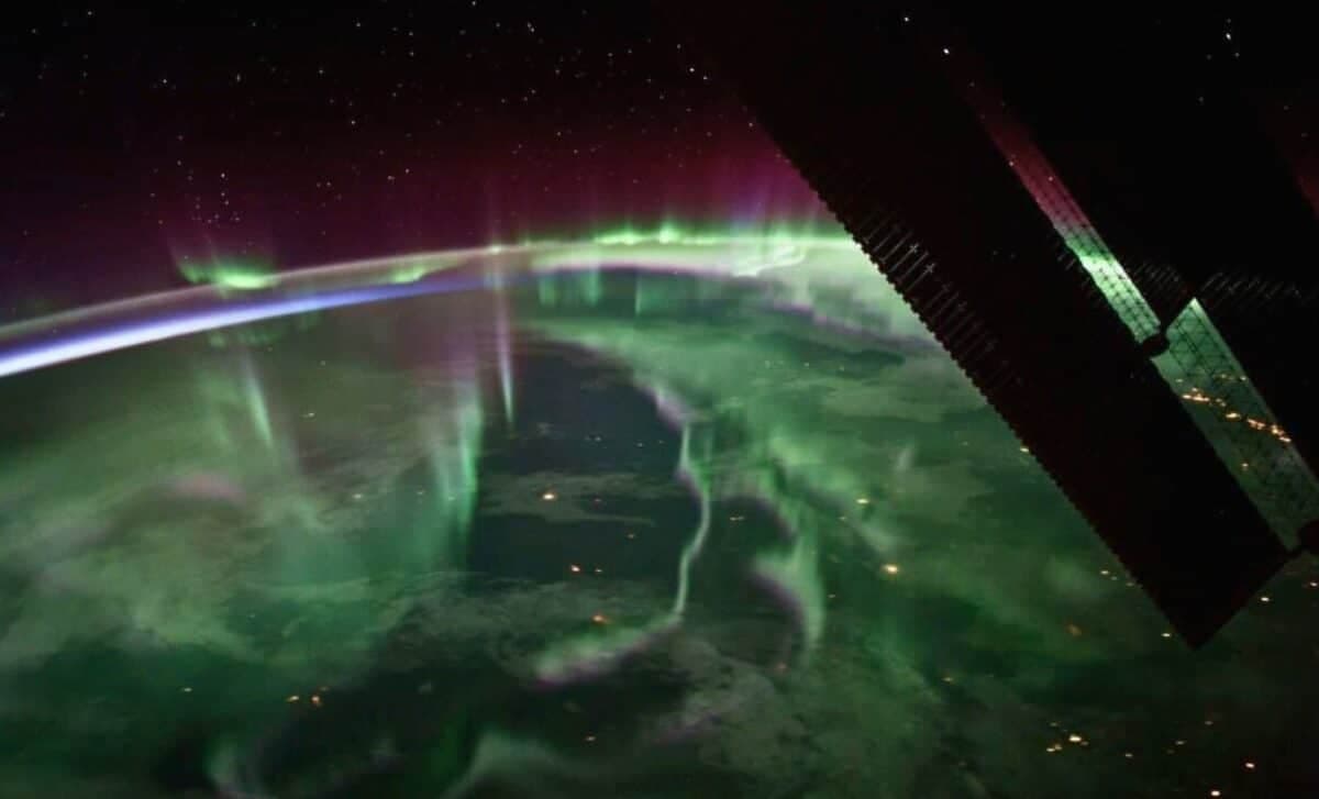 It's Official: Earth's Magnetic North Pole Shifted Again, and It's Moving Into Unmapped Magnetic Territory