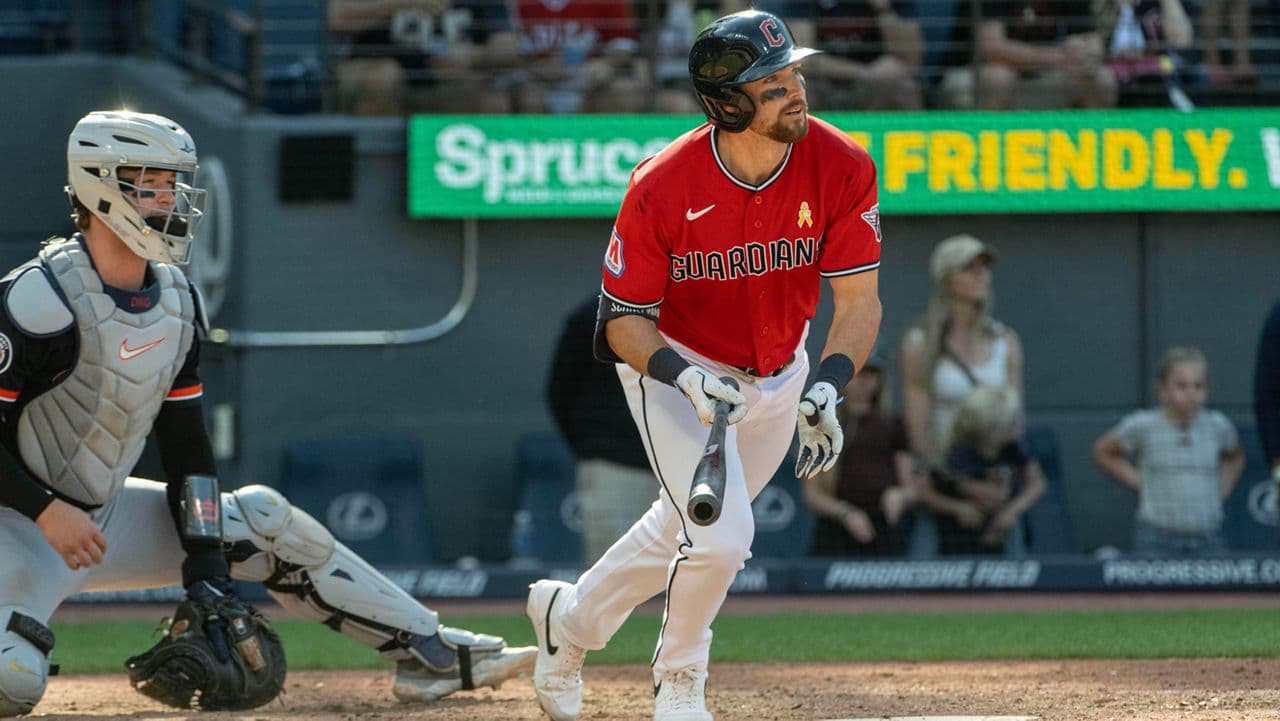 Schneemann's hit in 10th gives Guardians 3-2 win over Tigers