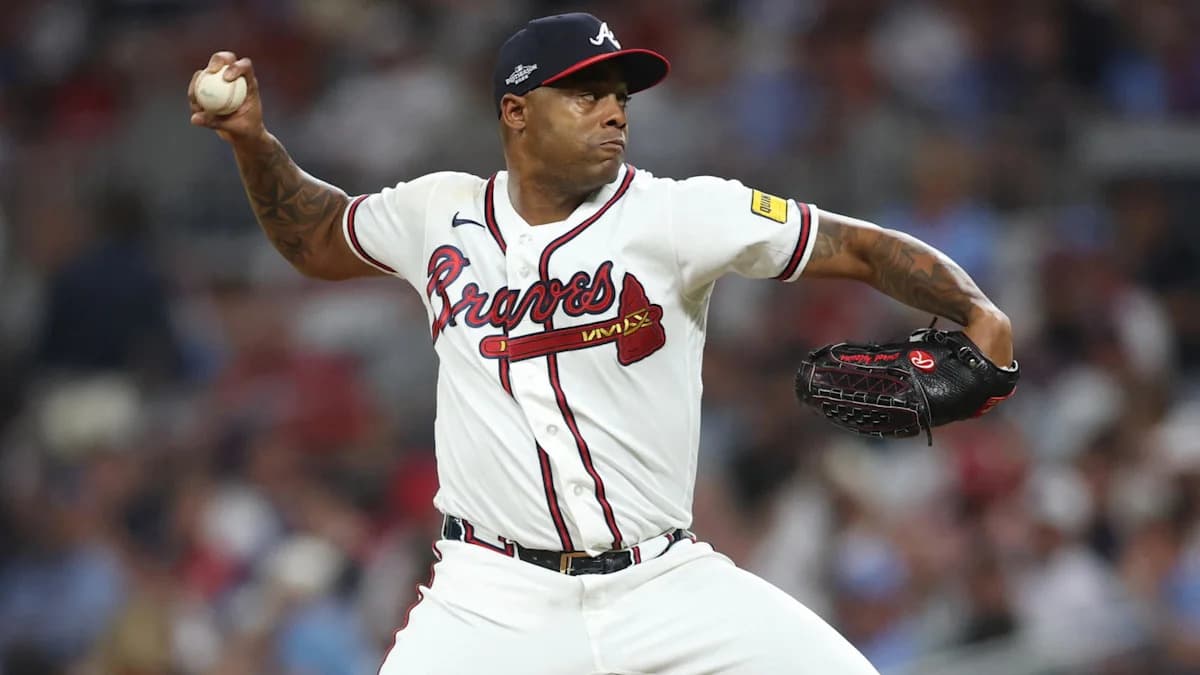 Analyzing the Atlanta Braves' Bullpen Standing Heading ...