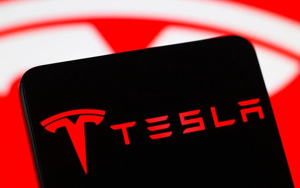 Citizens analyst urges caution on Tesla despite 'immense ...