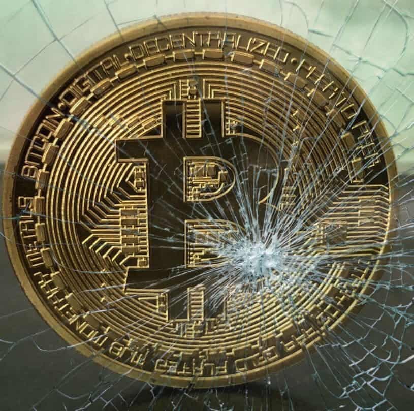 Bitcoin (BTC) Flash Crashes Below $62K as Ethereum (ETH), XRP, Dogecoin (DOGE) Tumble Amid AI Capital Re-Allocation Strategy