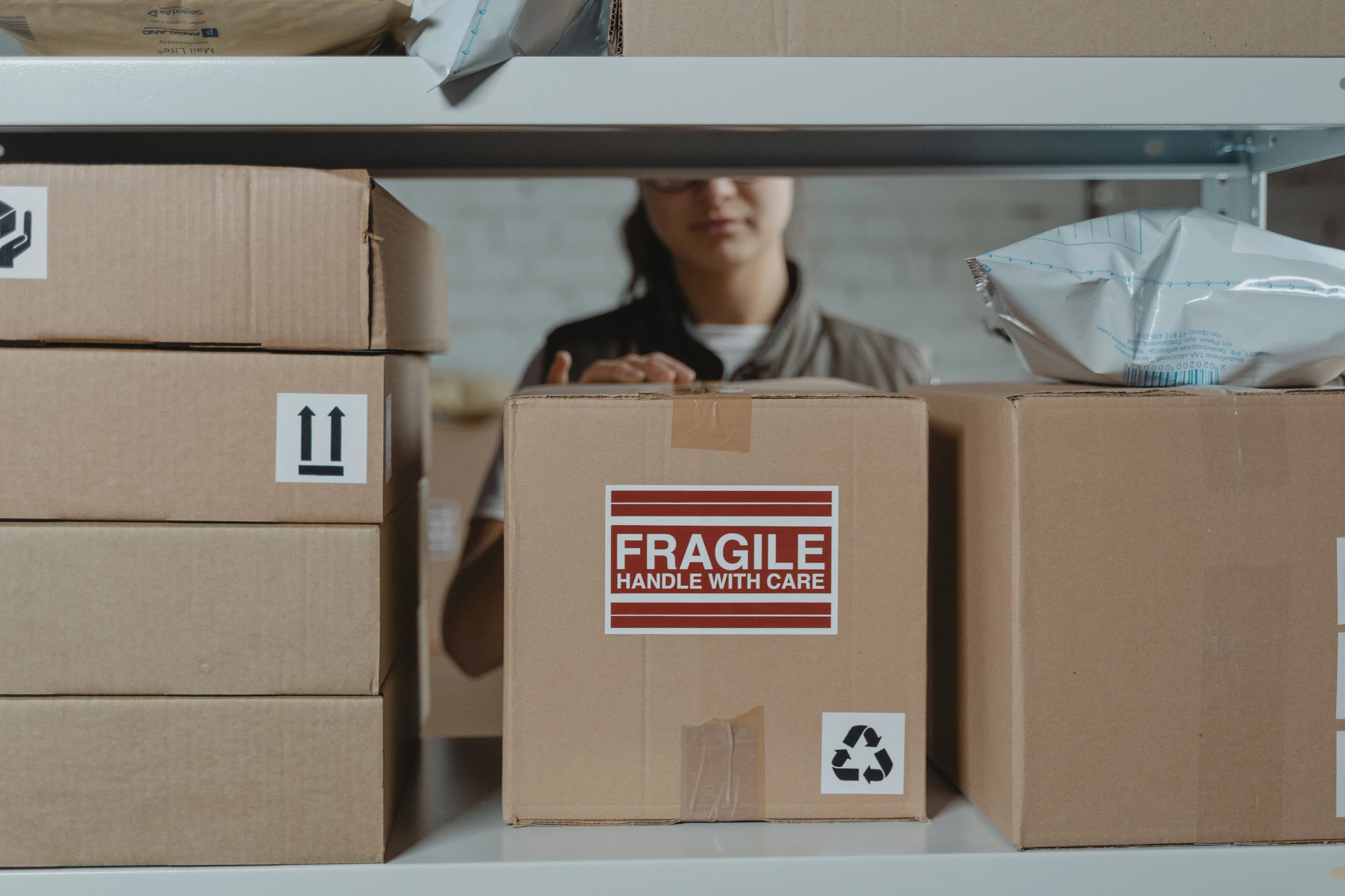 In-House Fulfillment: Costs, Step-by-Step Setup & 3PL Guide