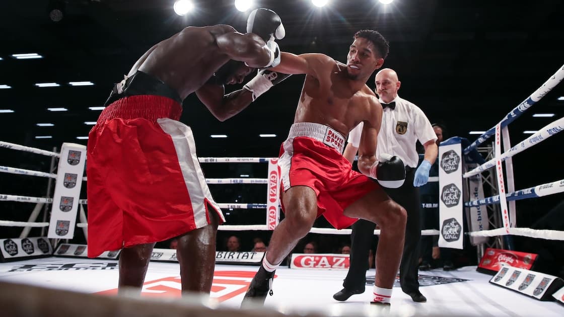 Osleys Iglesias vs. Oliver Zaren Live Updates, Highlights ...