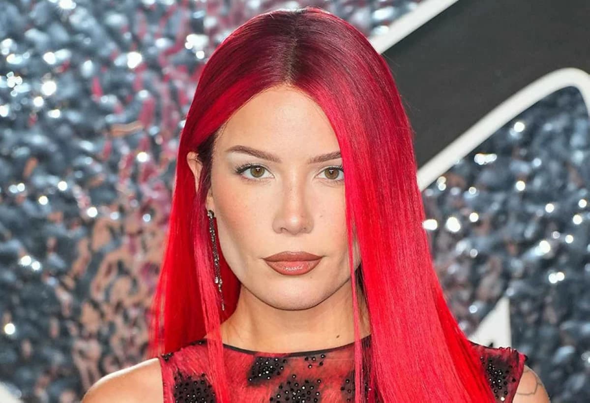 Halsey reignites feud with music critic Anthony Fantano