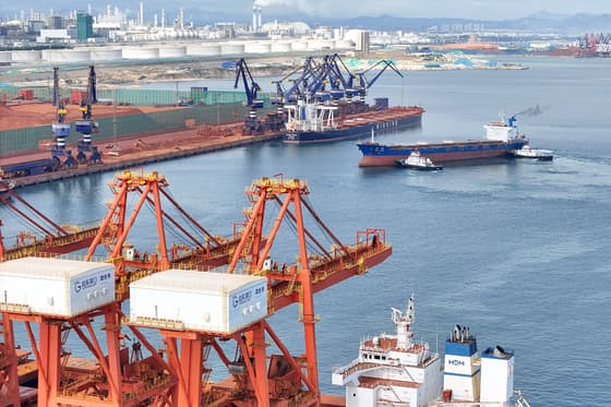 China to Scrap Import Tariffs for 53 African Nations on May 1 - Caixin Global