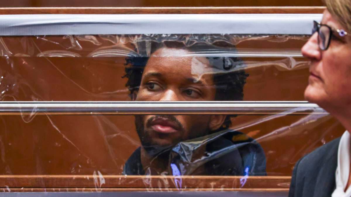 D4vd Accused Of Buying Cadaver Bags, Chainsaws Online