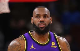 LeBron James Proposed to Return to Lakers Amid Free ...