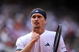 Alexander Zverev says if tennis needs a rule change over heat after Jannik Sinner’s recent struggles