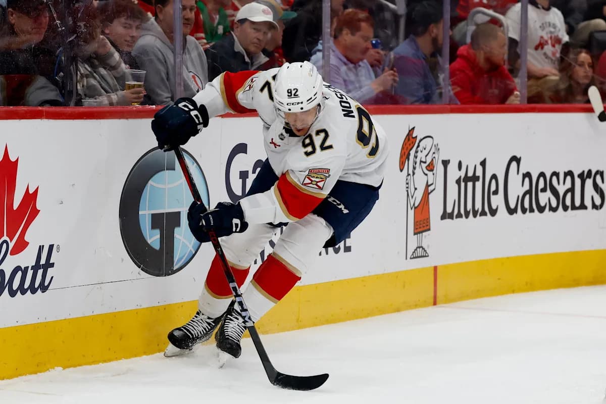 Panthers' Tomas Nosek Suffers Second Significant Leg Injury In Less Than A Year - Yahoo Sports