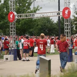@LFC: Stateside Reds enjoying the fan park 🙌🔴 https://t.co/tbKrf1Y2Qx