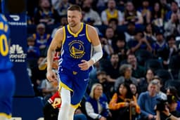 Warriors Looking To Keep Kristaps Porzingis On Team ...