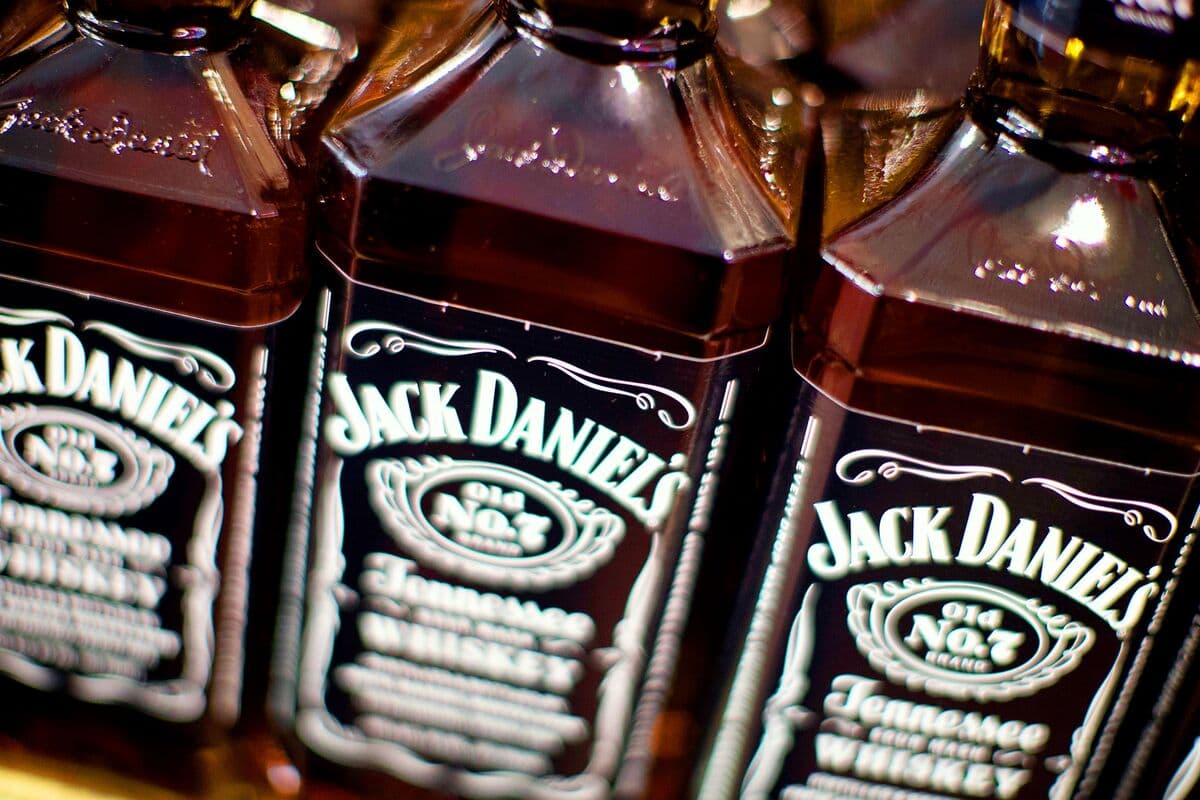 Pernod, Jack Daniel’s Maker Brown-Forman Are in Merger Talks - Bloomberg