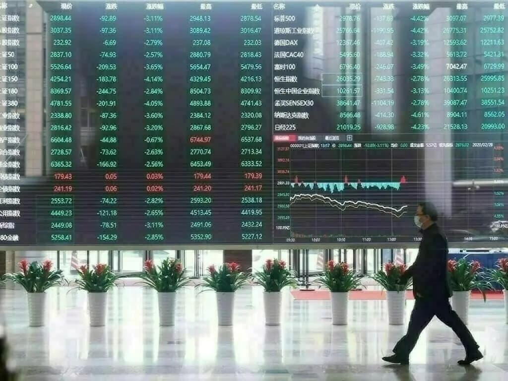 China stocks gains as chips rebound - Markets